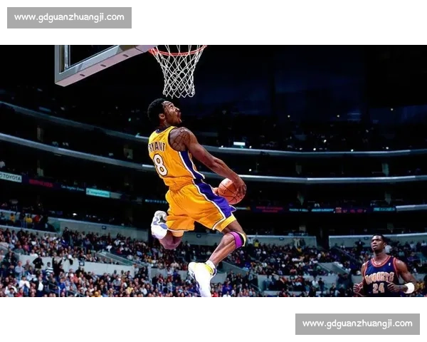 皮尔斯：防守巅峰科比压力如临乔丹，坦言其眼神藏着「篮球之神」的影子